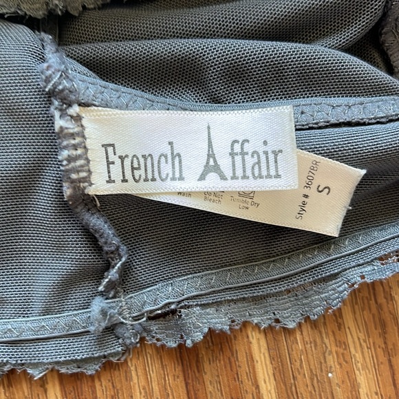 Gray bralette - Picture 3 of 3